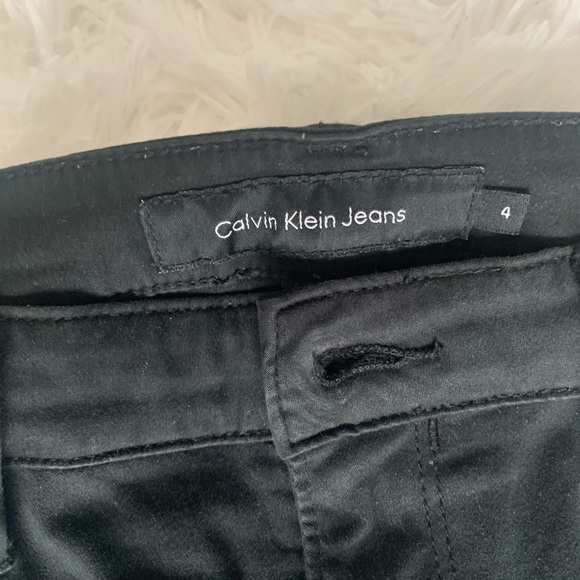 Calvin Klein Jeans Stretchy - Picture 2 of 3